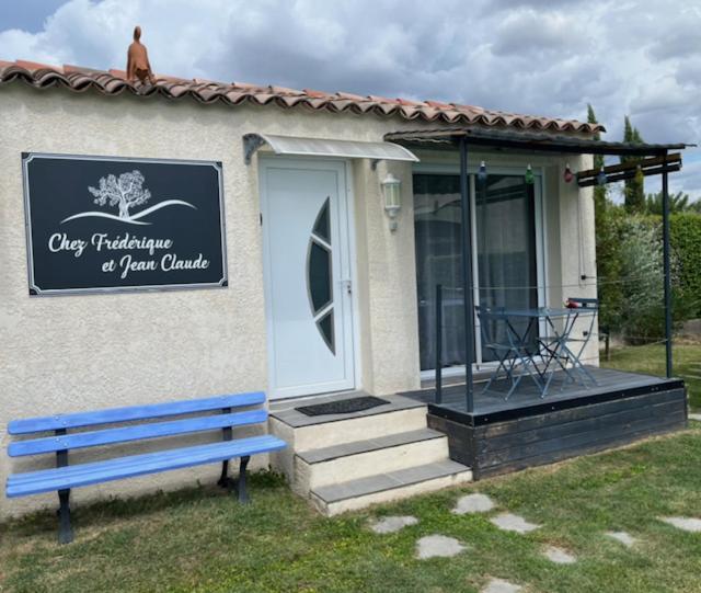 Hotel Chez Frederique Et Jean-Claude Les Taillades Zewnętrze zdjęcie